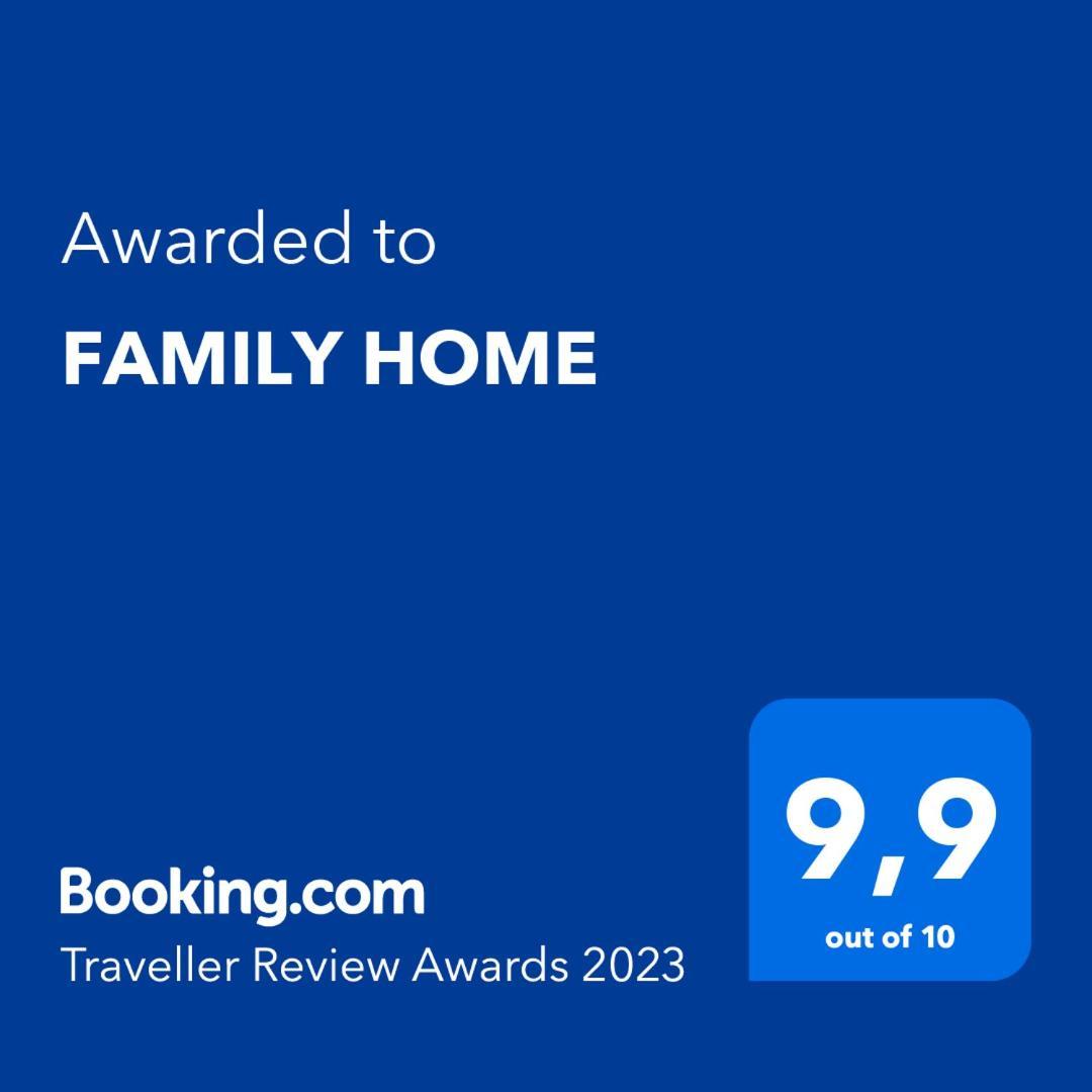 Family Home Protarász Kültér fotó